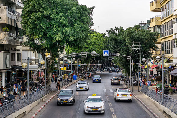 Dizengoff Street em Tel Aviv